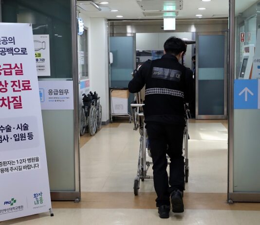 정부 “미복귀 전공의 법·원칙적용 불가피…지금이라도 복귀를”