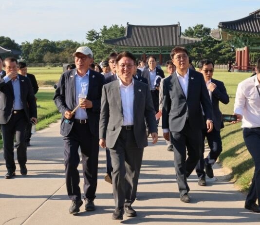 김 총리 “대한민국 정상화 알리고 국격 높이는 K-APEC 만들 것”