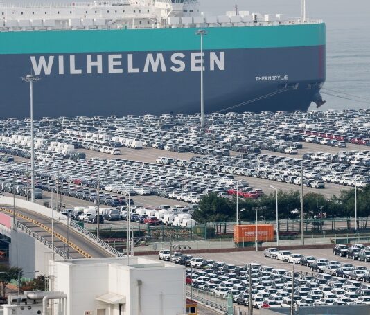 11월 수출 8.4% 늘며 역대 11월 중 최대…반도체 38.6%↑사상 최대