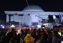 “12·3 비상계엄 항거 시민 예우”…대통령 직속 ‘빛의 위원회’ 설치